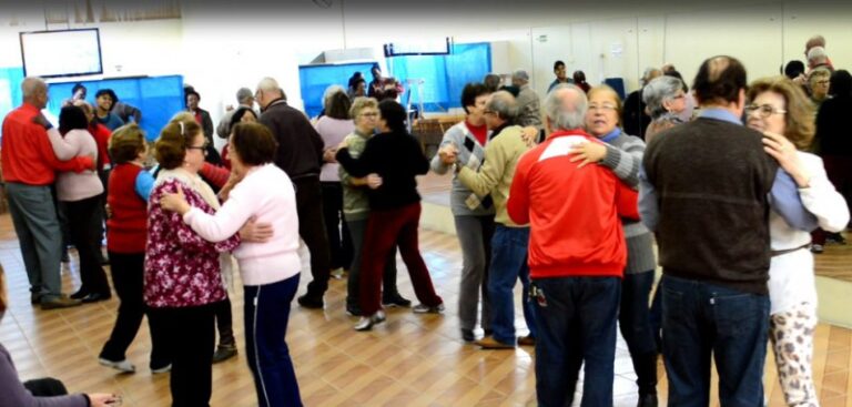 Aula de danca e uma das atividades oferecidas pela ABAPP